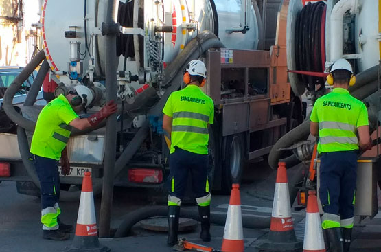 Ir a la noticia Hidralia refuerza la limpieza del sistema de alcantarillado de San Fernando para que esté preparado para la próxima temporada de lluvia