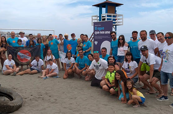 Ir a la noticia Recogidos más de 80 kilos de basura en la jornada de limpieza de playas y fondos marinos de Rincón de la Victoria